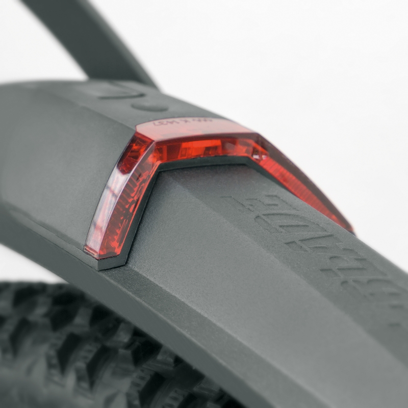 Blatník Nightblade Zadní s integrovaným světlem výprodej