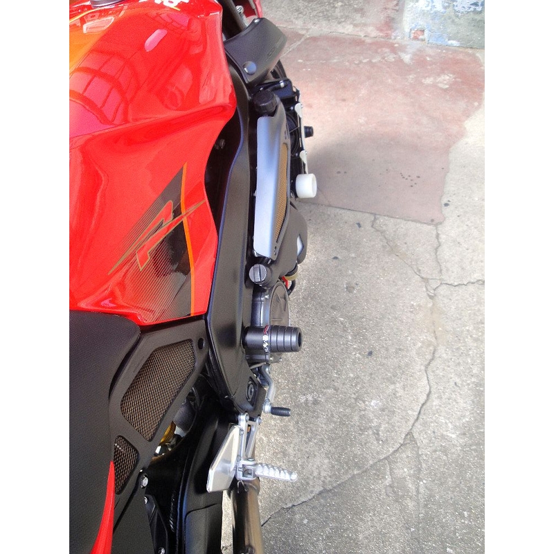 Aprilia TUONO 1000 (02-05)  Arrow výprodej