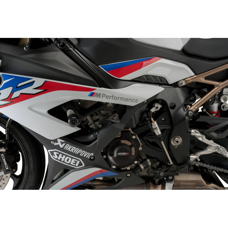 Ochranné kryty motoru PUIG černý zahrnuje pravý, levý kryt a kryt alternátoru
