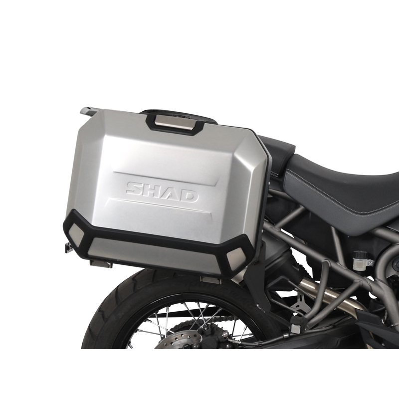 Kompletní sada bočních černých hliníkových kufrů SHAD TERRA BLACK 36L/47L , včetně montážní sady SHAD TRIUMPH Tiger 800