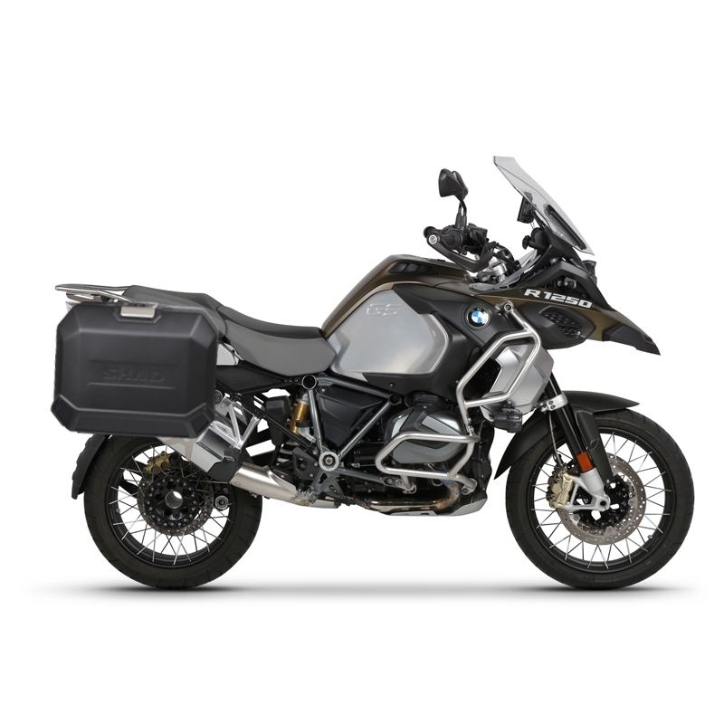 Kompletní sada bočních černých hliníkových kufrů SHAD TERRA BLACK 36L/47L , včetně montážní sady SHAD BMW R 1200 GS/ R 1200 GS Adventure/ R 1250 GS/ R 1250 GS Adventure