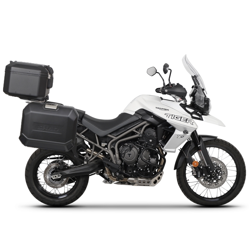 Kompletní sada černých hliníkových kufrů SHAD TERRA BLACK , 48L topcase   36L/47L boční kufry, včetně montážní sady a plotny SHAD TRIUMPH Tiger 800