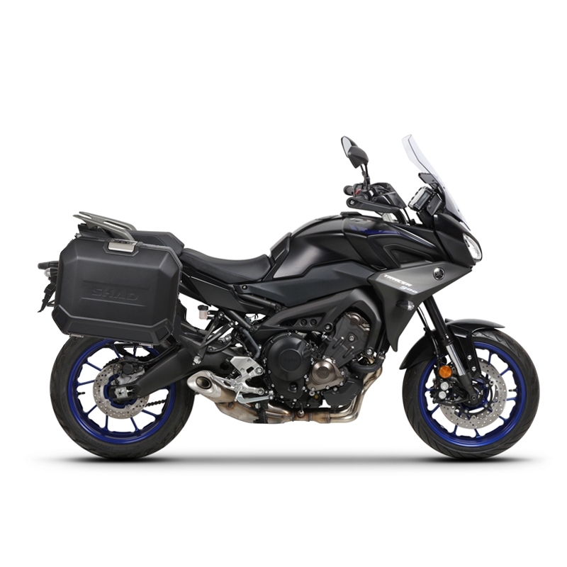 Kompletní sada bočních černých hliníkových kufrů SHAD TERRA BLACK 36L/36L , včetně montážní sady SHAD YAMAHA MT-09 Tracer / Tracer 900