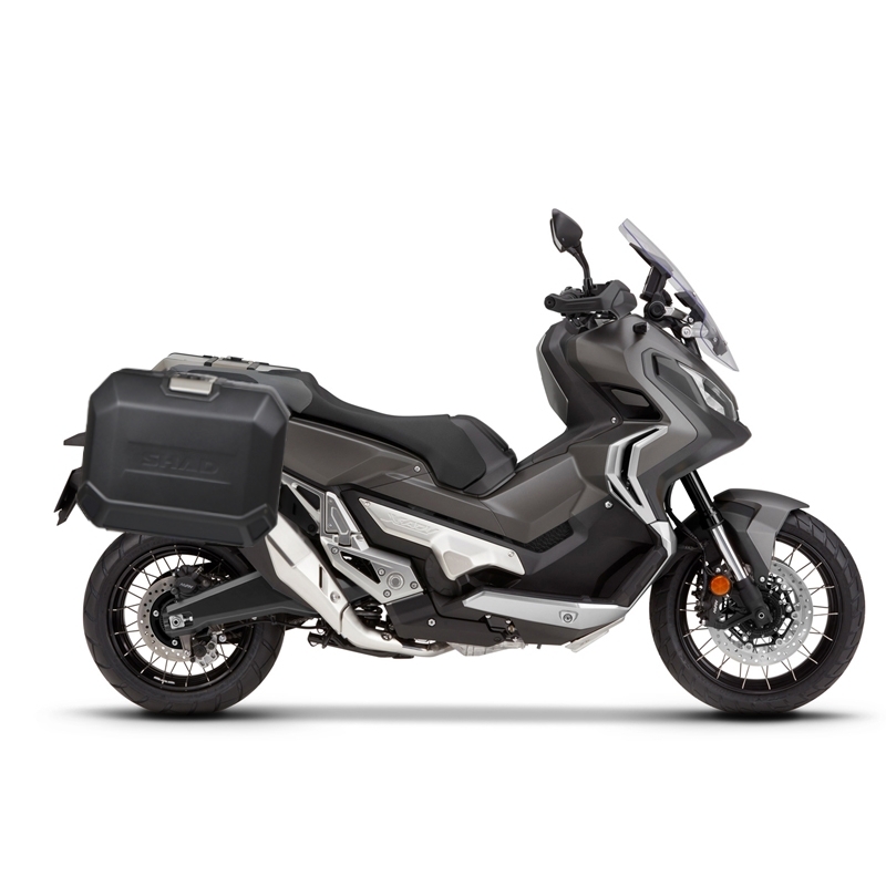 Kompletní sada bočních černých hliníkových kufrů SHAD TERRA BLACK 36L/36L , včetně montážní sady SHAD HONDA X-ADV 750