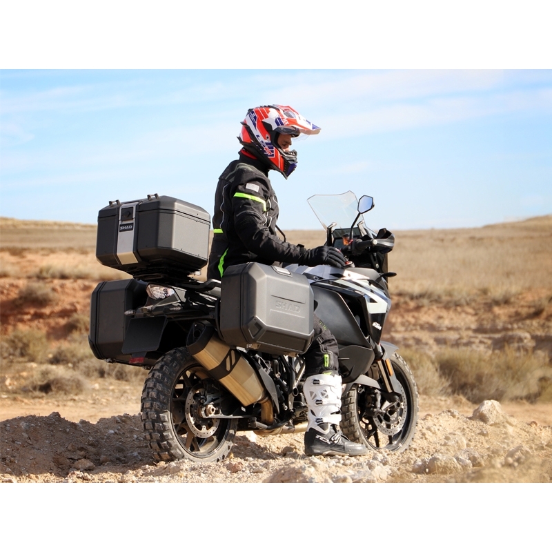 Kompletní sada černých hliníkových kufrů SHAD TERRA BLACK , 48L topcase 47L/47L boční kufry, včetně montážní sady a plotny SHAD HONDA NC 750 X