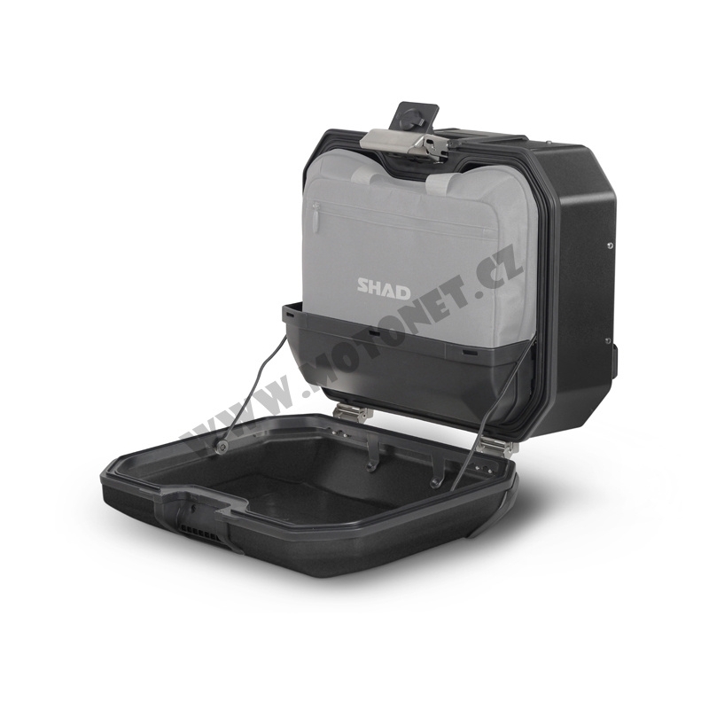 Kompletní sada bočních černých hliníkových kufrů SHAD TERRA BLACK 36L/36L , včetně montážní sady SHAD HONDA NC 750 X 2021-