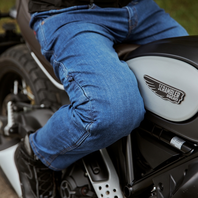 Jeansy na motorku Rebelhorn Classic III RG seprané modré výprodej