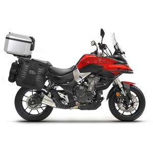 Kompletní sada sedlových brašen SHAD TERRA TR40 a hliníkového 55L topcase, včetně montážní sady SHAD Voge 500DS / 500DSX