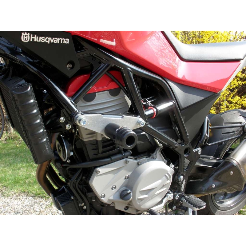 HUSQVARNA Nuda 900 Arrow