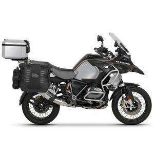Kompletní sada sedlových brašen SHAD TERRA TR40 a hliníkového 48L topcase, včetně montážní sady SHAD BMW R 1200 GS Adventure/ R 1250 GS Adventure