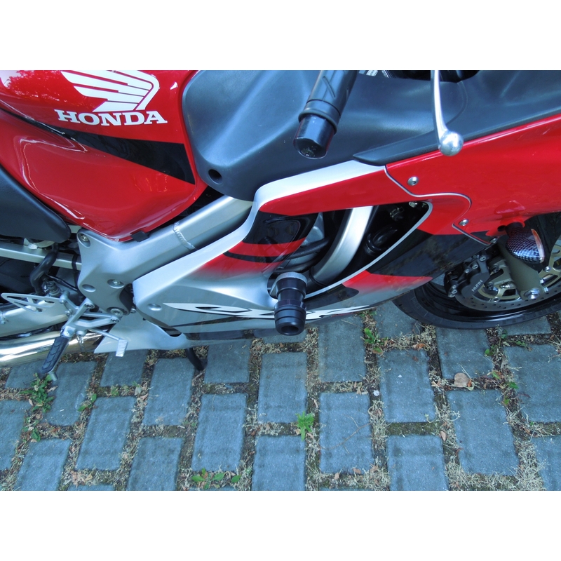 Honda CBR 600F (99-07) BEZ ÚPRAVY KAPOTÁŽE Arrow