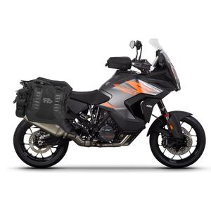 Kompletní sada bočních adventure brašen SHAD TERRA TR40, včetně montážní sady SHAD KTM Super Adventure 1290 (R, S)