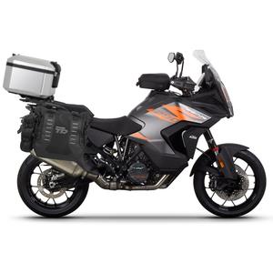 Kompletní sada sedlových brašen SHAD TERRA TR40 a hliníkového 55L topcase, včetně montážní sady SHAD KTM Super Adventure 1290 (R, S)