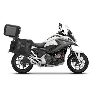 Kompletní sada sedlových brašen SHAD TERRA TR40 a  černého hliníkového 55L topcase, včetně montážní sady SHAD HONDA NC 750 X