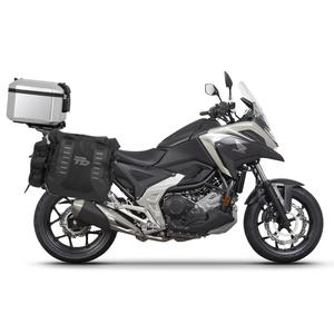 Kompletní sada sedlových brašen SHAD TERRA TR40 a hliníkového 37L topcase, včetně montážní sady SHAD HONDA NX 750 X 2021-