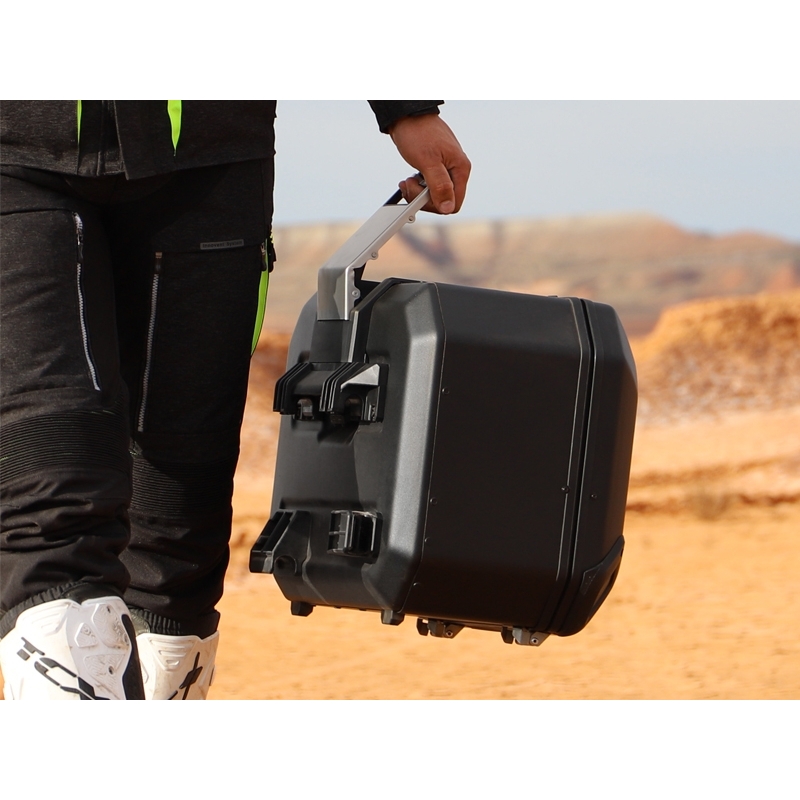 Kompletní sada černých hliníkových kufrů SHAD TERRA BLACK , 37L topcase 36L/36L boční kufry, včetně montážní sady a plotny SHAD SUZUKI DL 650 V-Strom