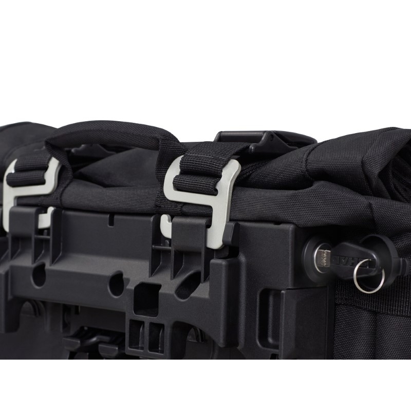 Kompletní sada sedlových brašen SHAD TERRA TR40 a  černého hliníkového 55L topcase, včetně montážní sady SHAD Voge 500DS / 500DSX