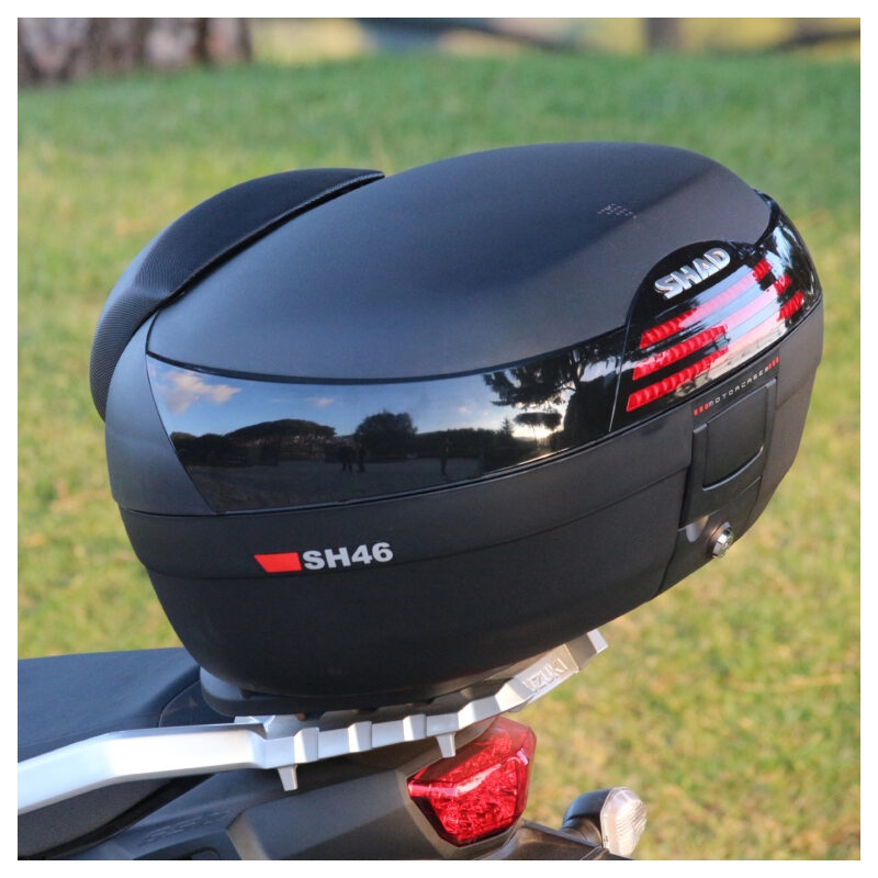 Vrchní kufr na motorku SHAD SH46 černý