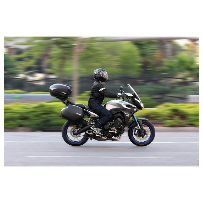 Vrchní kufr na motorku SHAD SH58X karbon se zámkem PREMIUM a opěrkou