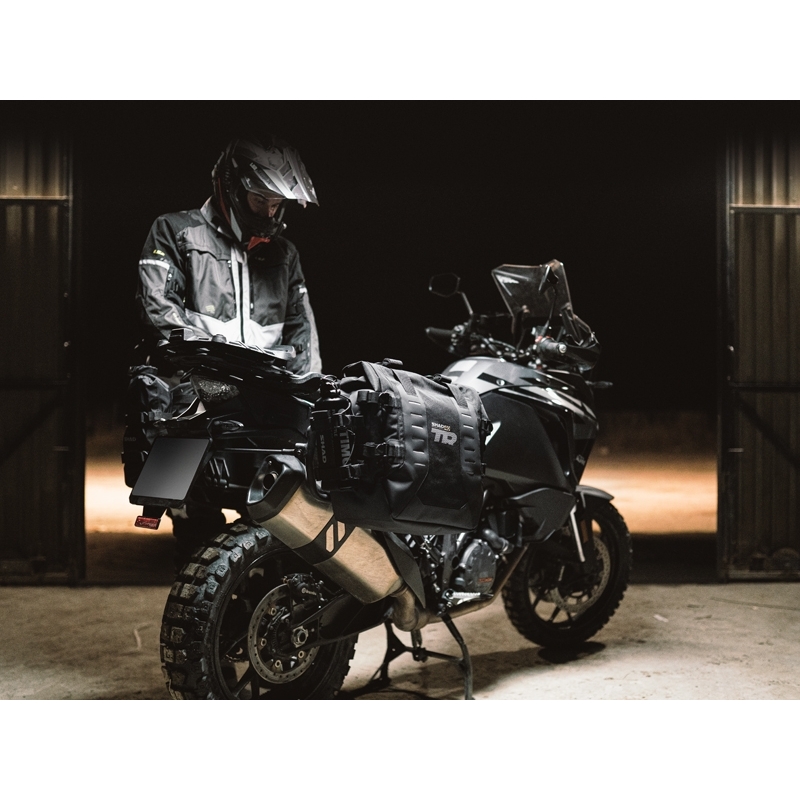 Kompletní sada bočních adventure brašen SHAD TERRA TR40, včetně montážní sady SHAD Benelli TRK 502 X
