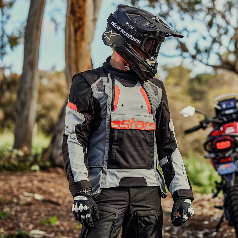 Bunda na motorku Alpinestars Halo Drystar světle šedo-tmavě šedo-černo-fluo červená