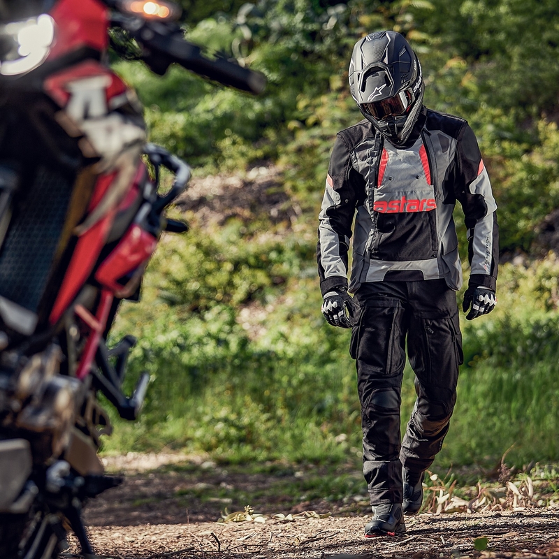 Bunda na motorku Alpinestars Halo Drystar světle šedo-tmavě šedo-černo-fluo červená