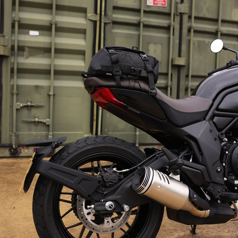 Moto brašna na sedadlo spolujezdce Oxford Atlas T-10 Advanced Tourpack 10 l šedá