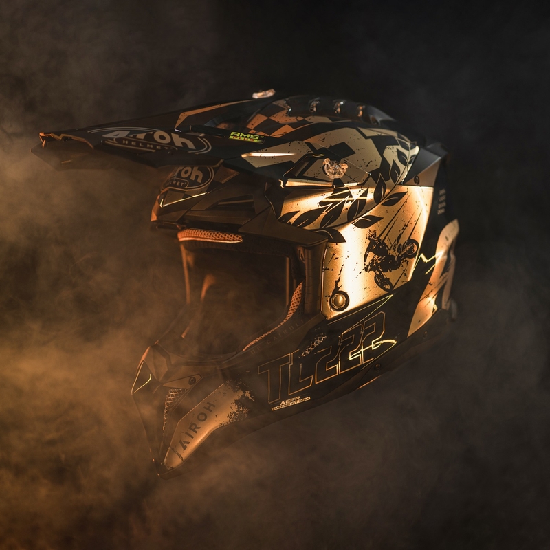 Motokrosová helma Airoh Aviator 3.0 "TC 222 THE LEGEND" černo-zlatá