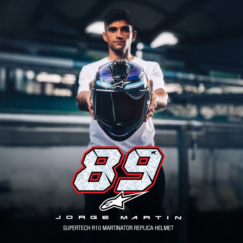 Integrální helma na motorku Alpinestars Supertech R-10 limitovaná edice Martinator Jorge Martin modro-fialovo-červeno-žlutá