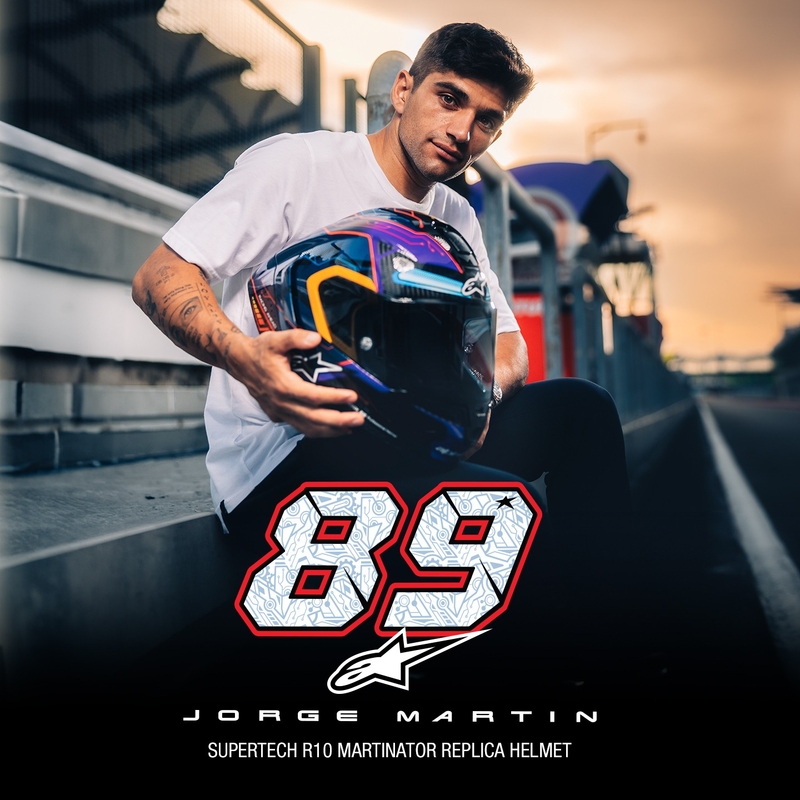 Integrální helma na motorku Alpinestars Supertech R-10 limitovaná edice Martinator Jorge Martin modro-fialovo-červeno-žlutá