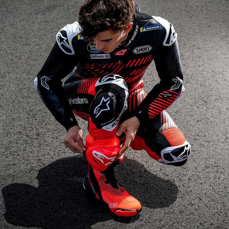 Boty na motorku Alpinestars Supertech R Vented limitovaná edice MM93 Marc Marquez fluo červeno-modro-černé