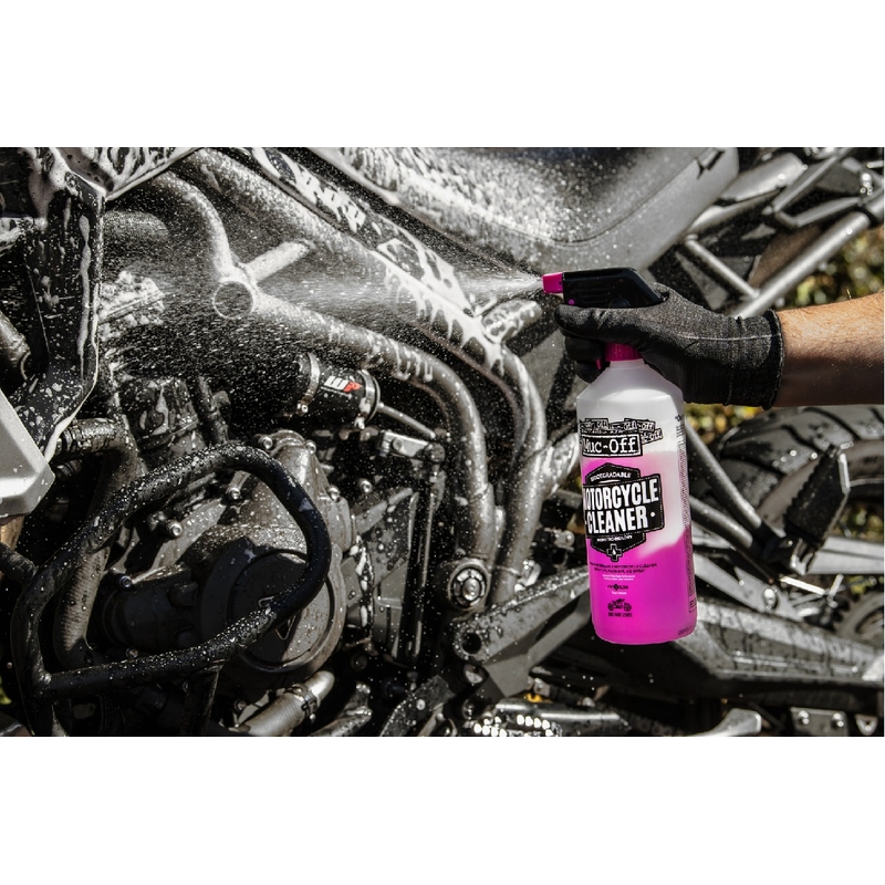 Nano-tech čistič motocyklů MUC-OFF 1 litr s rozprašovačem
