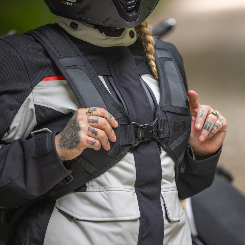 Batoh na motorku Oxford Atlas B-10 černý 10 l