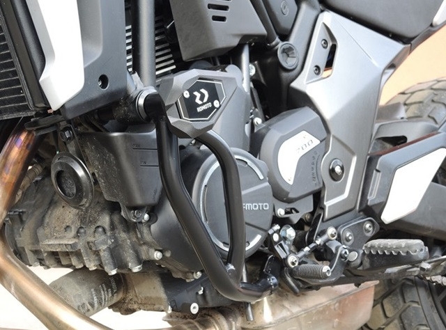 Ochranné rámy motoru RDMOTO CF159KDSL01K černá (with protectors)