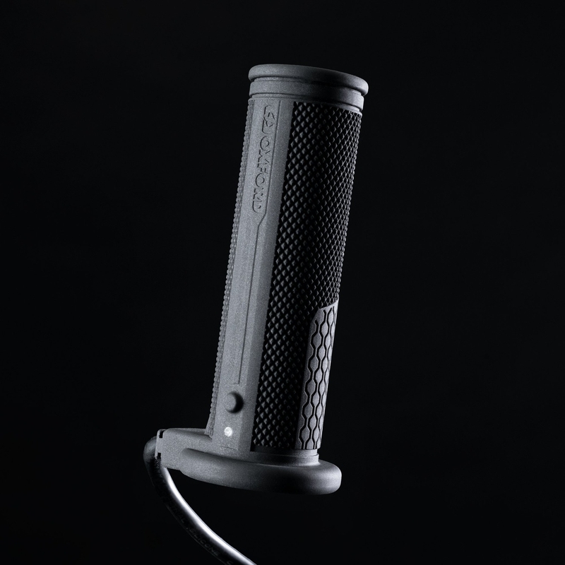 Vyhřívané gripy Oxford Hotgrips PRO Touring s integrovaným ovládáním v rámci gripu