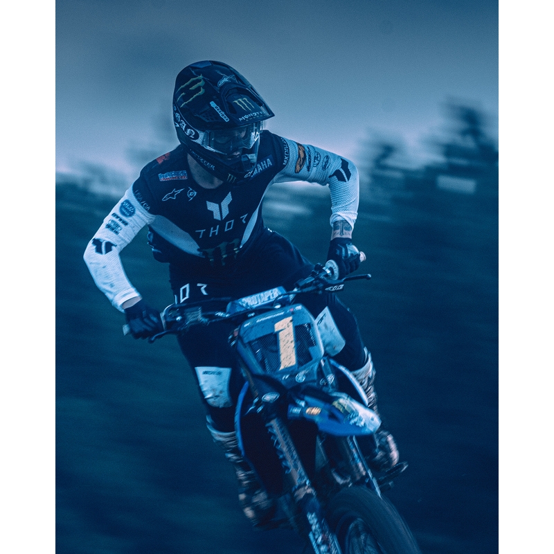 Motokrosové brýle Alpinestars Supertech Vision DNGR38 XXV černo-stříbrné se zrcadlově stříbrným plexi