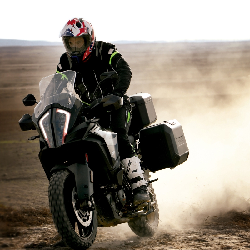 Boční hliníkový kufr na motorku SHAD Terra TR47 ČERNÁ EDICE pravý