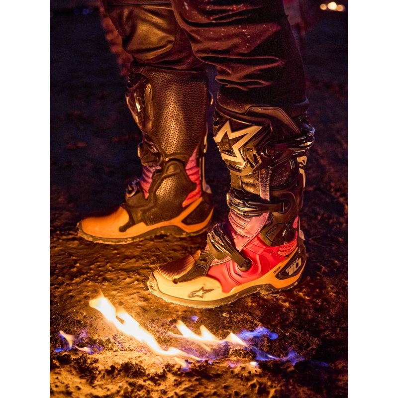Boty na motorku Alpinestars Tech 10 limitovaná edice Black Hole černo-barevné