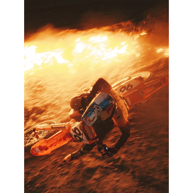 Motokrosová helma Alpinestars Supertech S-M10 limitovaná edice Black Hole černo-barevná