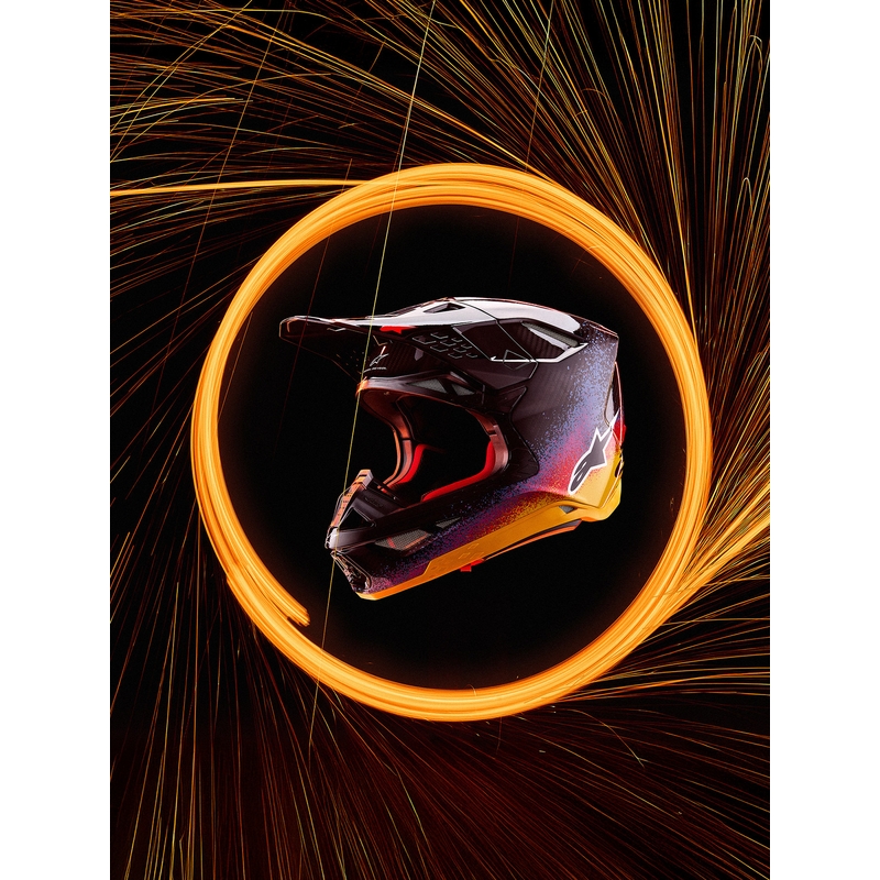 Motokrosová helma Alpinestars Supertech S-M10 limitovaná edice Black Hole černo-barevná