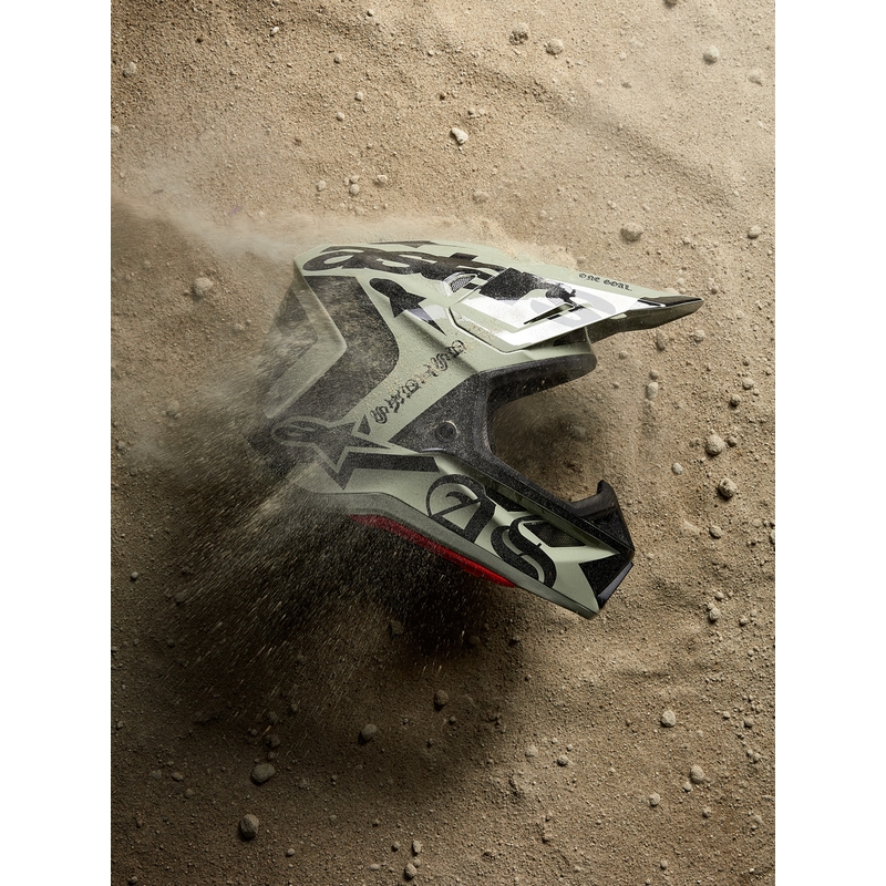 Motokrosová helma Alpinestars Supertech S-M7 limitovaná edice Wolf Dust pískovo-černá