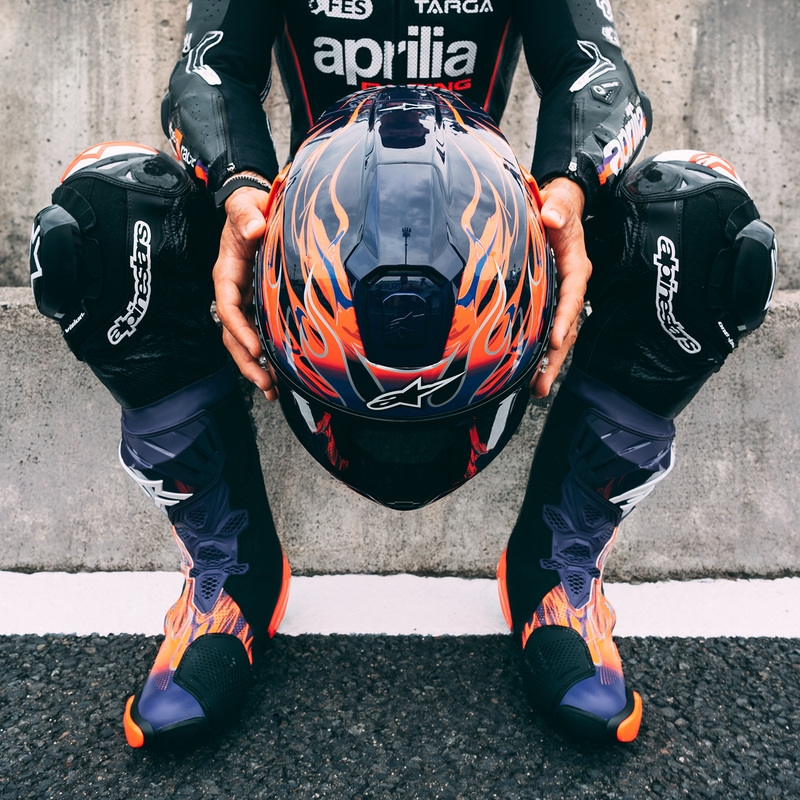 Integrální helma na motorku Alpinestars Supertech R-10 Flyte limitovaná edice Jorge Martin fialovo-červená