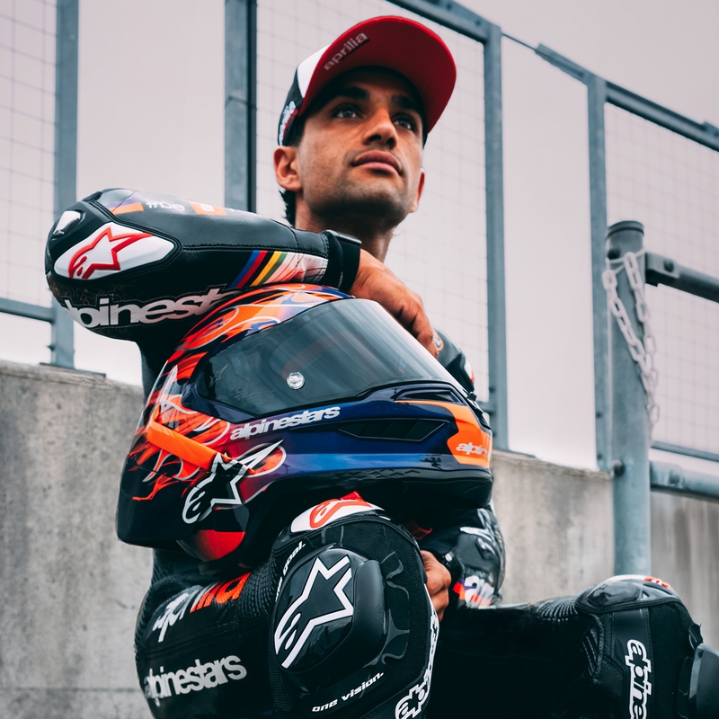 Integrální helma na motorku Alpinestars Supertech R-10 Flyte limitovaná edice Jorge Martin fialovo-červená