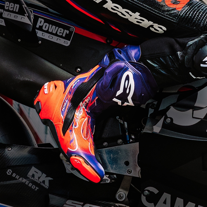 Boty na motorku Alpinestars Supertech R Vented Flyte limitovaná edice Jorge Martin fialovo-červeno-černé