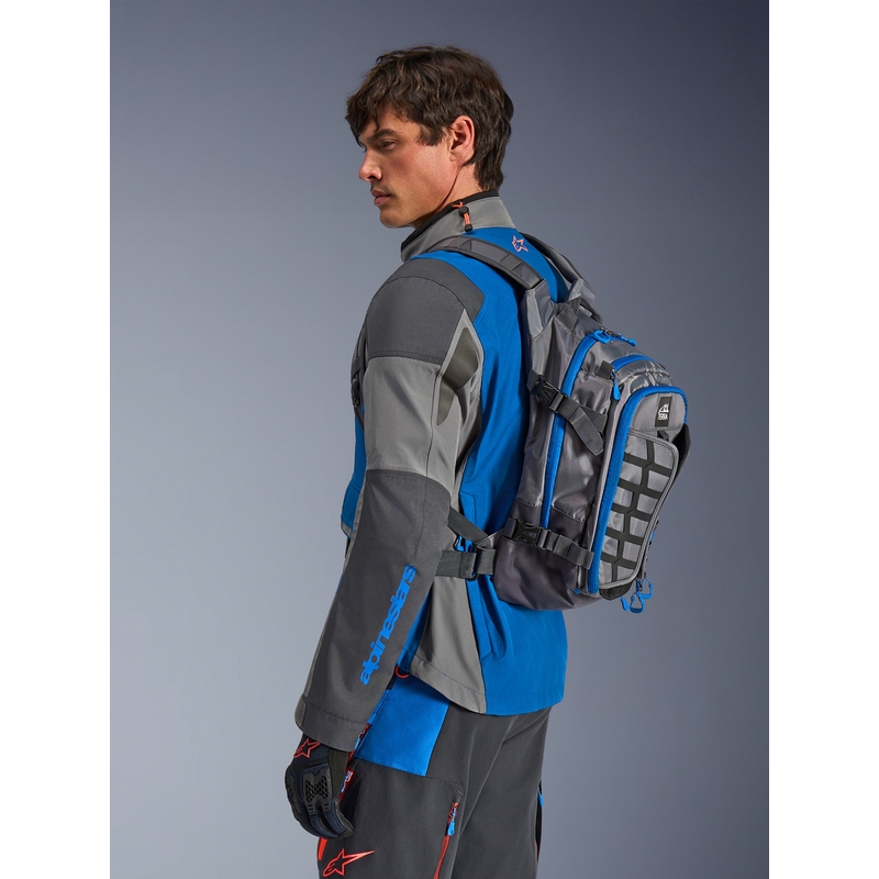 Batoh na motorku Alpinestars AT-15 tmavě šedo-šedo-modrý 15 l