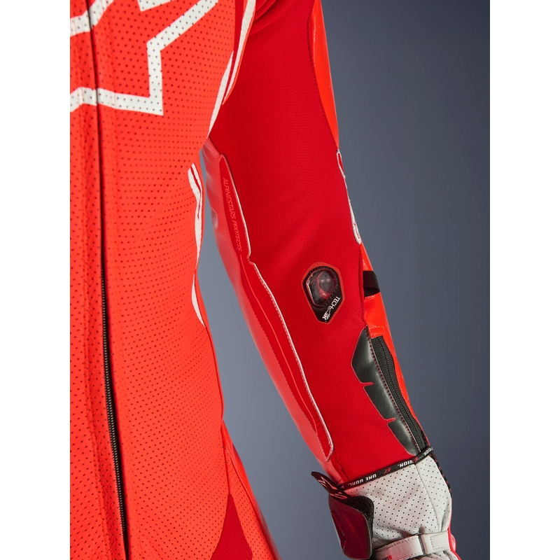 Jednodílná kožená kombinéza na motorku Alpinestars GP TECH V5 fluo červeno-červeno-bílá