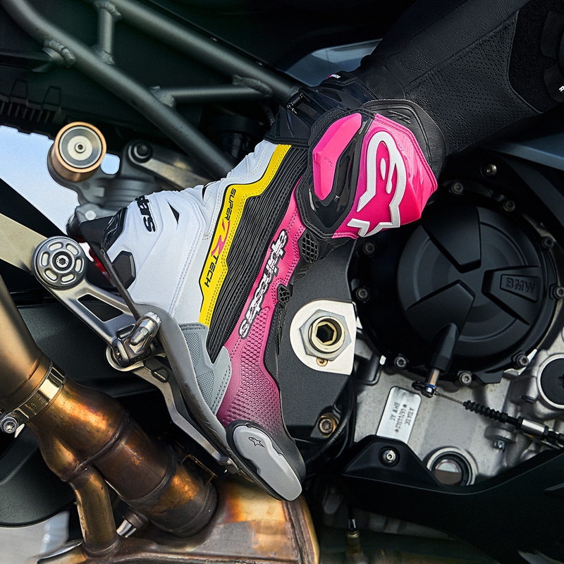 Boty na motorku Alpinestars Supertech R černo-bílo-růžovo-žluté