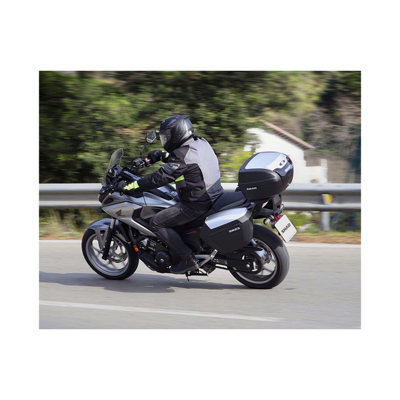 Boční kufry na motorku SHAD SH23 vzhled hliníku