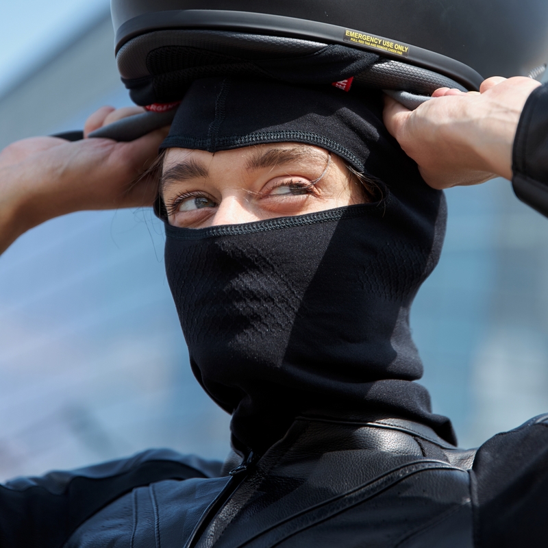Kukla pod přilbu Rebelhorn Freeze II černá