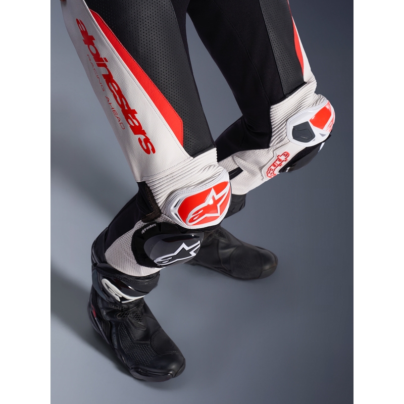 Dámská jednodílná kožená kombinéza na motorku Alpinestars Stella GP-R7 bílo-fluo červeno-černá